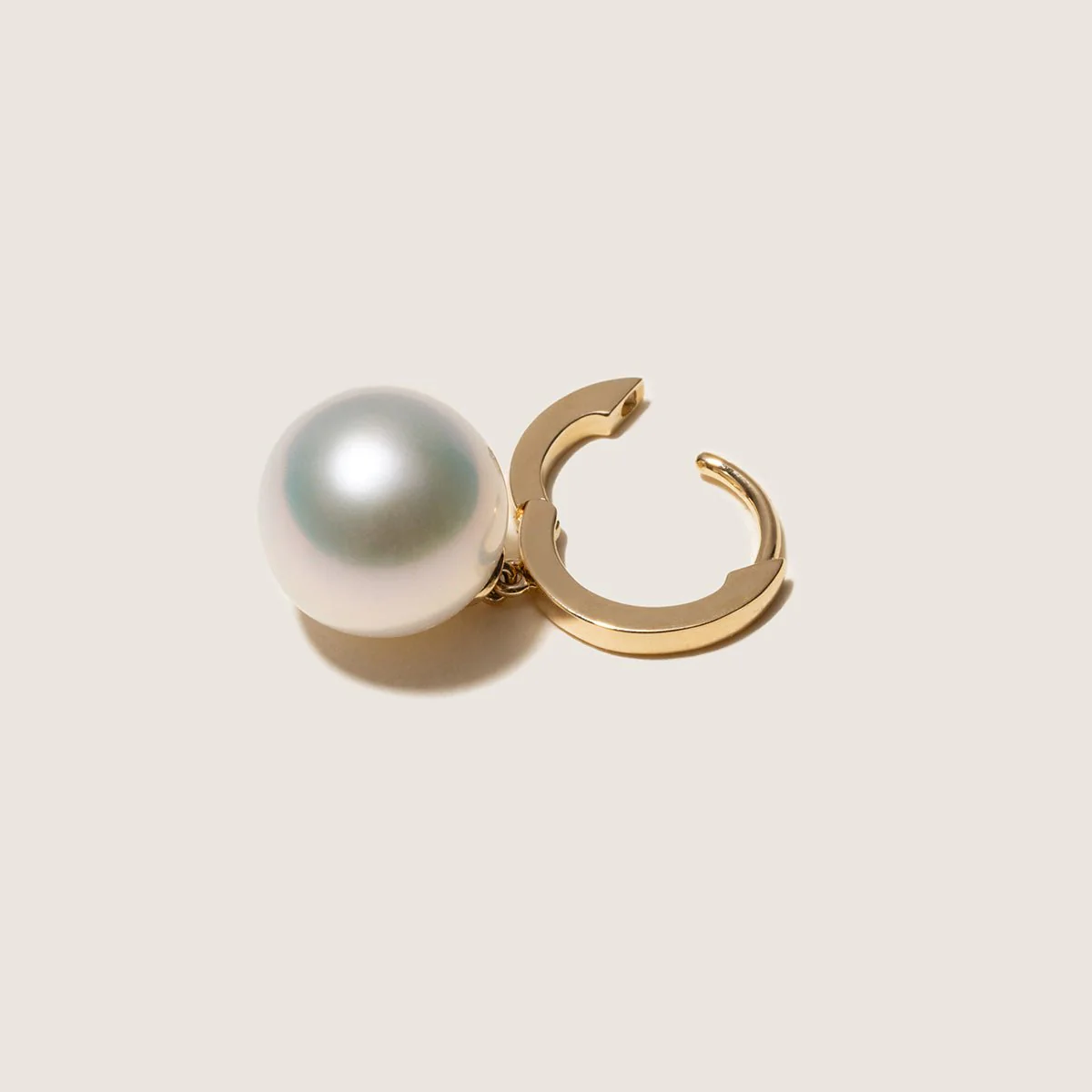 10-11mm Freshwater Edison Pearl 14K Gold Drop Hoop Earrings - Image 8