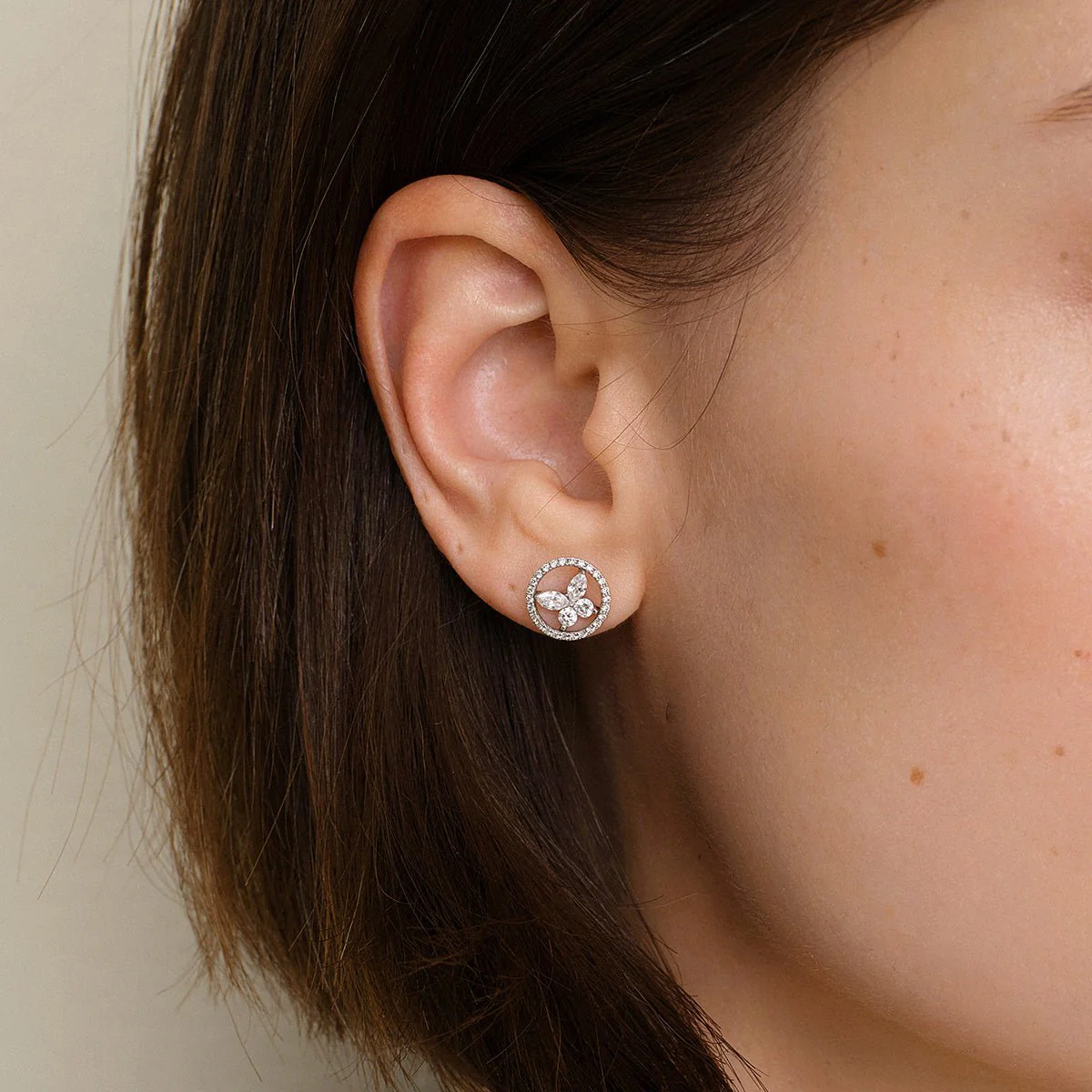 18K Gold Diamond Butterfly Circle Modular Stud Earrings - Image 2