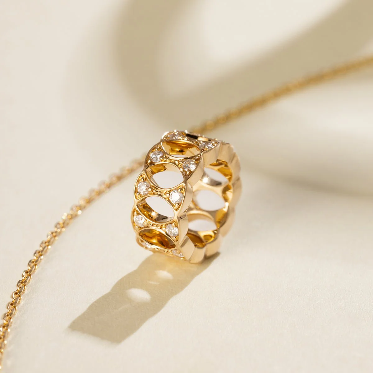 18K Gold Diamond Lucky Continuous Pendant Necklace - Image 3