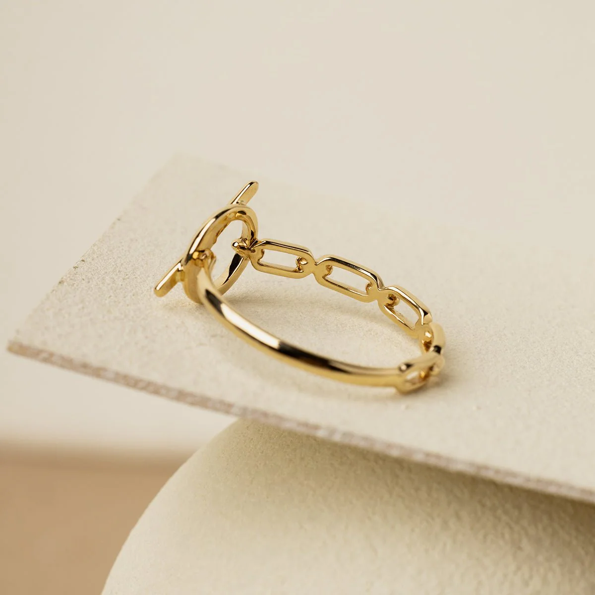 18K Gold Diamond Tension Poise Clasp Ring - Image 3