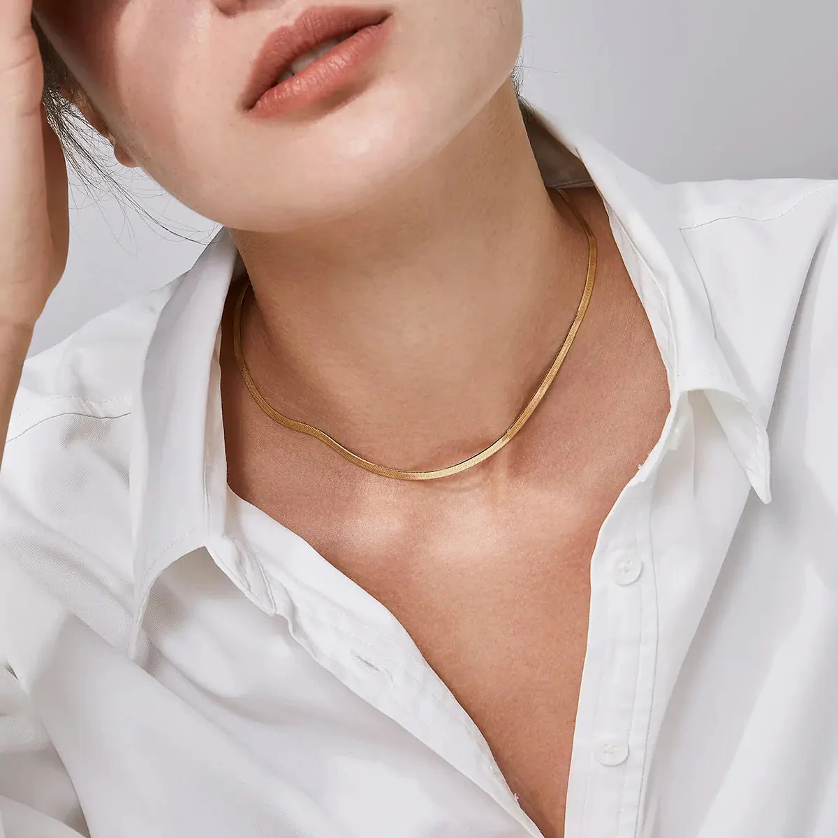 18K Solid Gold Herringbone Necklace - Image 2