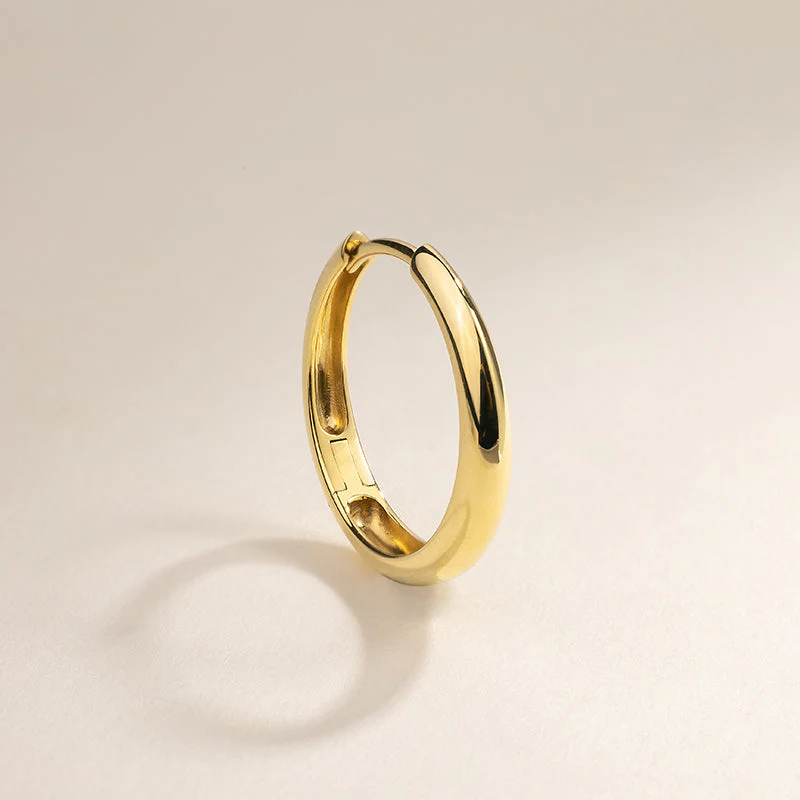 18K Solid Gold Polished Hoop Earrings - Image 5