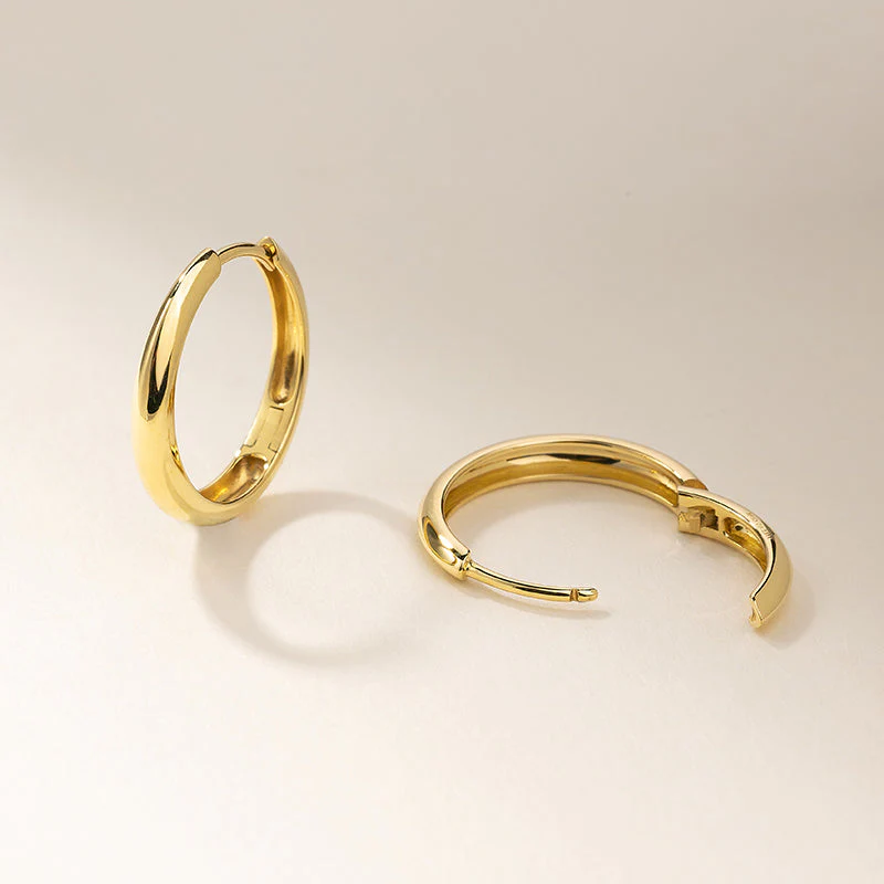 18K Solid Gold Polished Hoop Earrings - Image 6