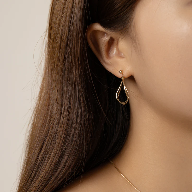 18K Solid Gold Streamline Herringbone Chain Earrings - Image 2