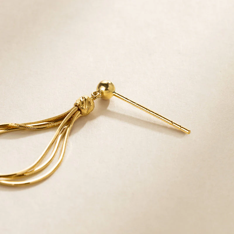 18K Solid Gold Streamline Herringbone Chain Earrings - Image 6