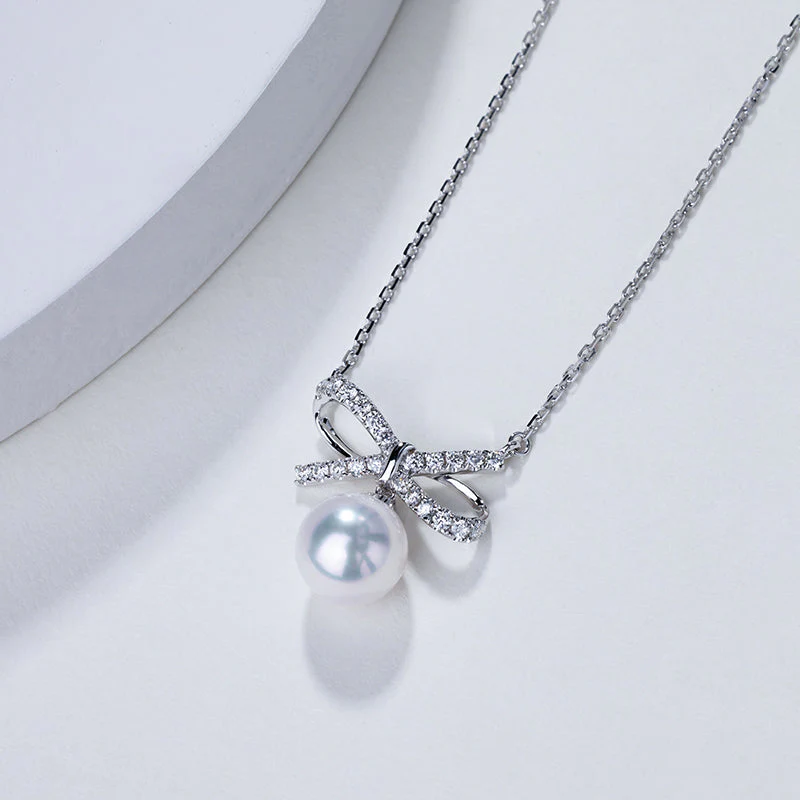 Akoya 18K White Gold Elegant Knot Fashion Necklace - Image 5
