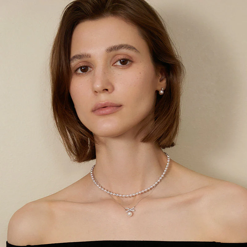 Akoya 18K White Gold Elegant Knot Fashion Necklace - Image 8