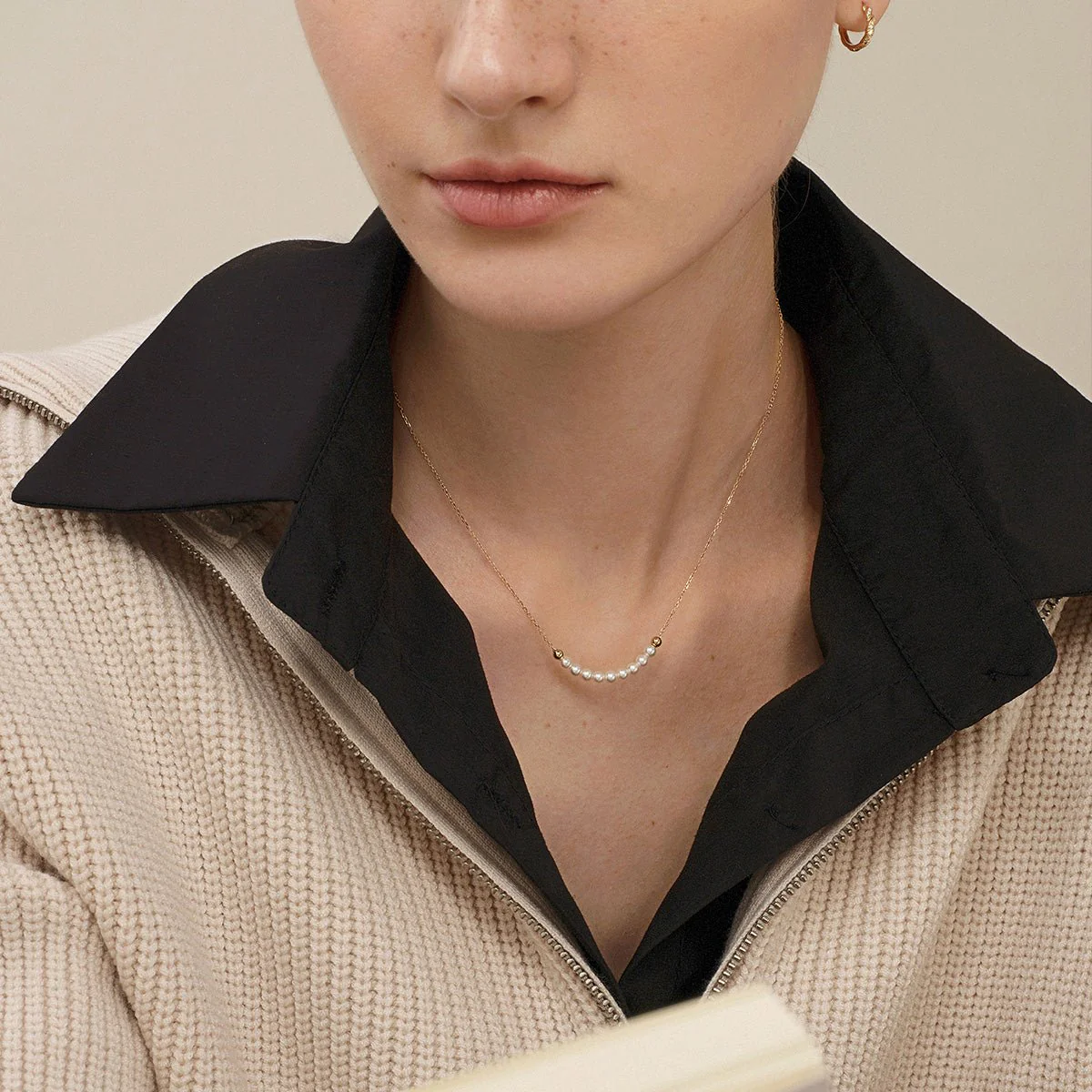 Akoya 18k Yellow Gold Baby's Breath Smile Necklace - Image 4