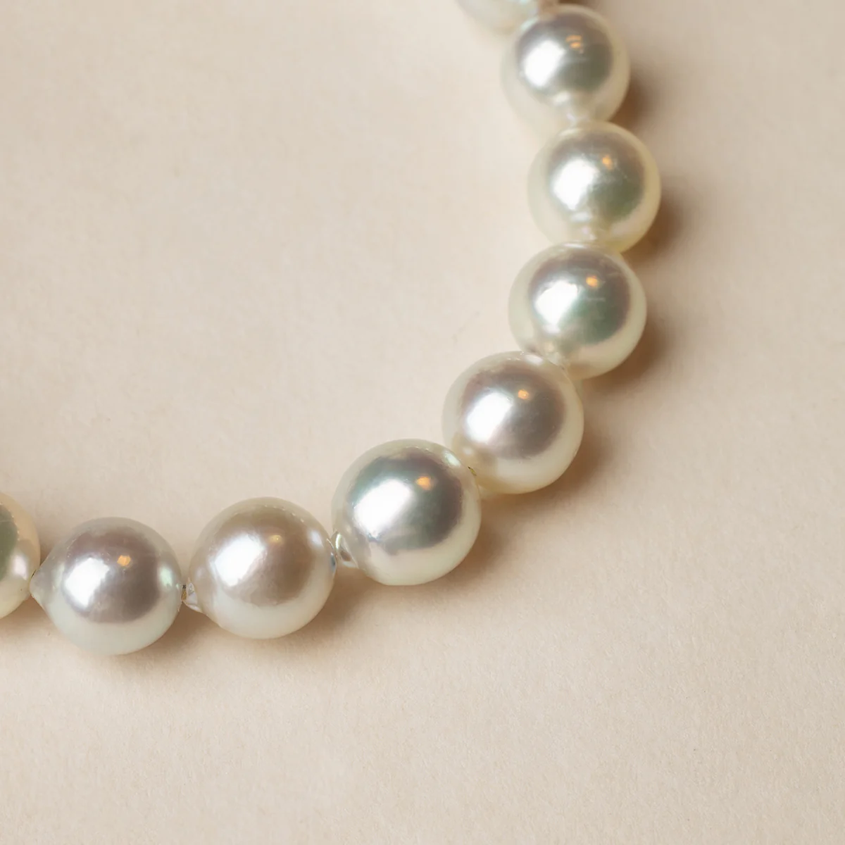 Akoya Baroque Pearl Dreamy Iridescent Luster Bracelet in 925 Sterling Silver - Image 4