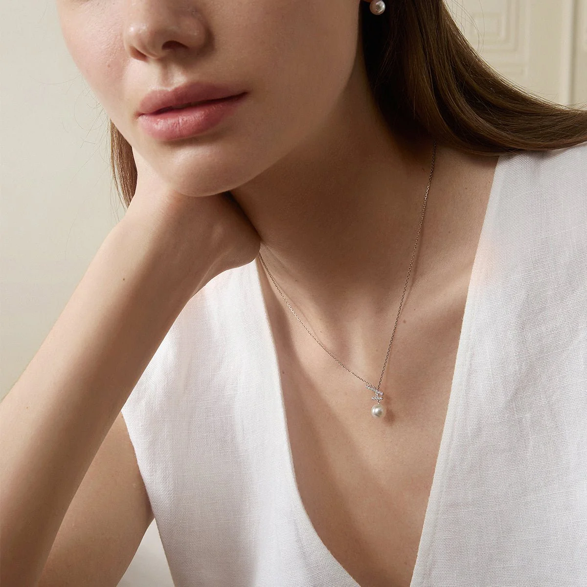 Akoya Pearl 18K Gold Diamonds Sparkle Flying Necklace - Image 5