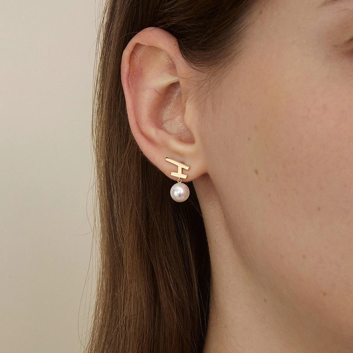 Akoya Pearl 18K Gold Fashion Flying Earrings - Image 2