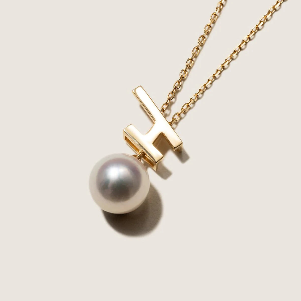 Akoya Pearl 18K Gold Fashion Flying Pendant Necklace - Image 4