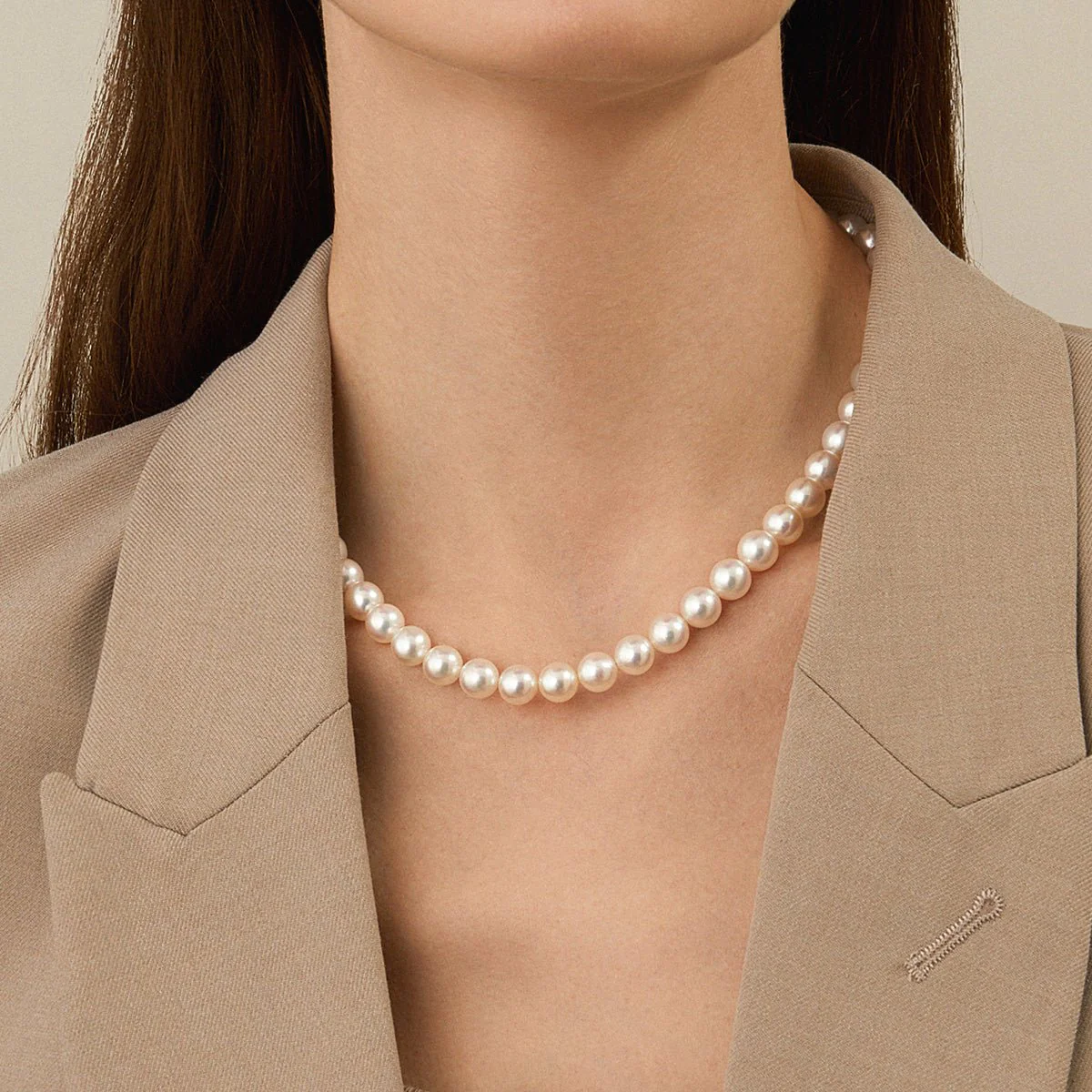 Akoya Pearl 18K Gold Lustre Classic Strand Necklace - Image 6