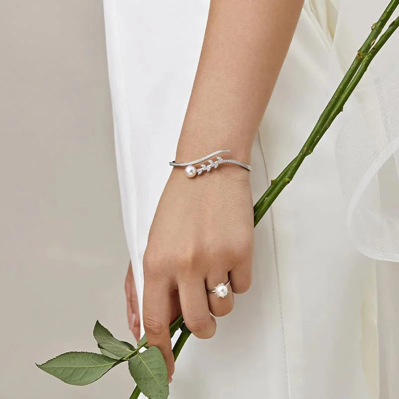 Akoya Pearl 18K Sycamore Leaves Bracelet - Image 2