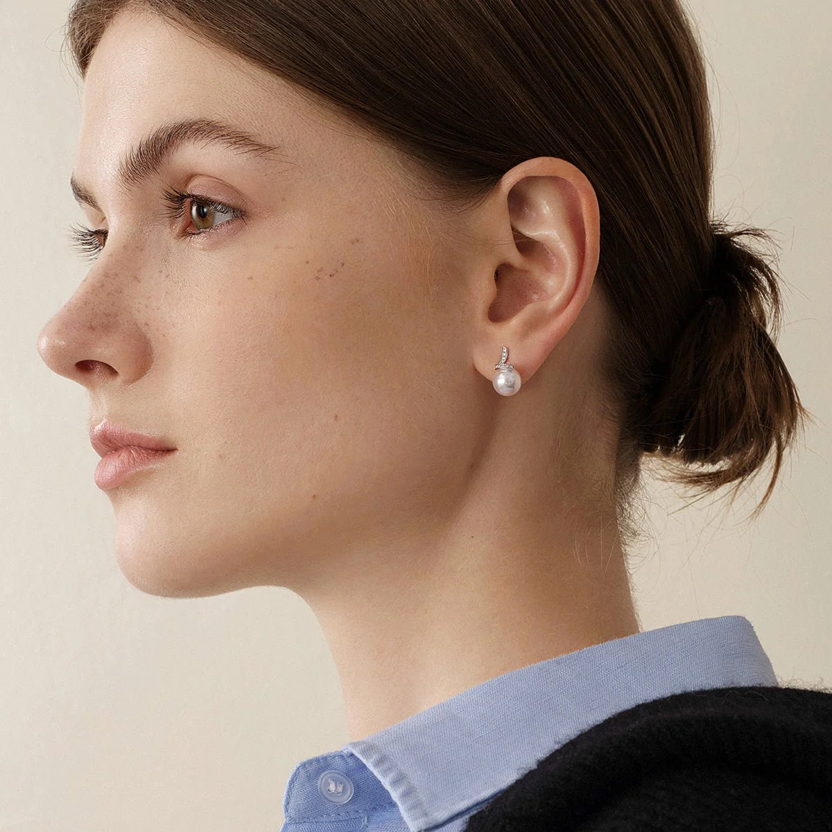 Akoya Pearl 18K White Gold Classic Wave Stud Diamonds Earrings - Image 6