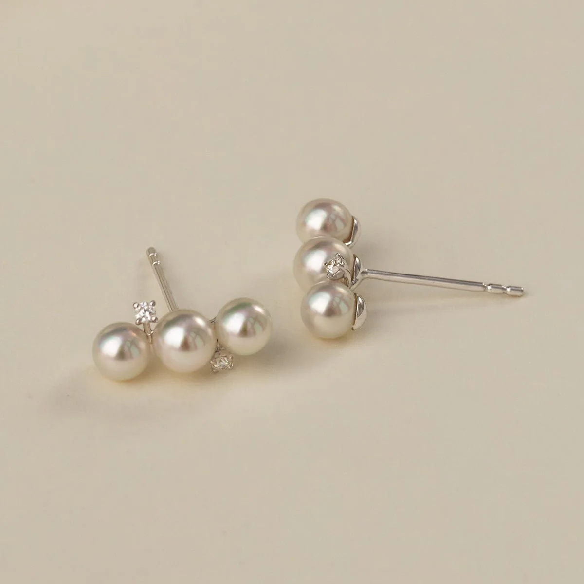 Akoya Pearl 18K White Gold Diamonds Bar-Shape Sparkling Stud Earrings - Image 6