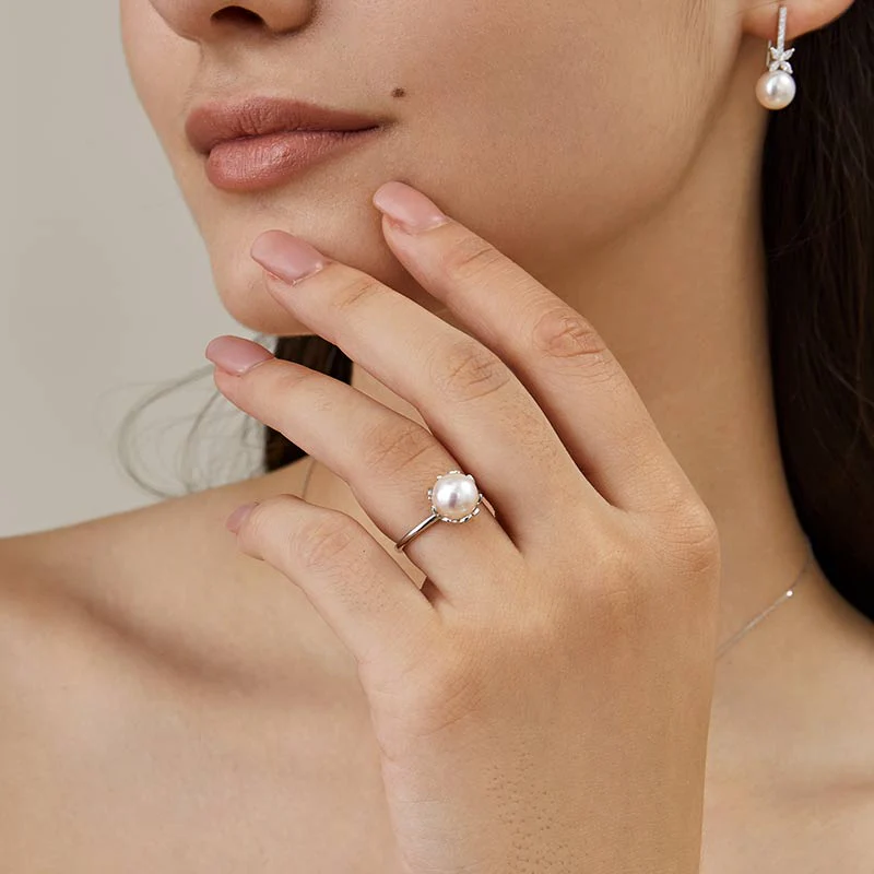 Akoya Pearl 18K White Gold Half Surround Pearl Ring - Image 2