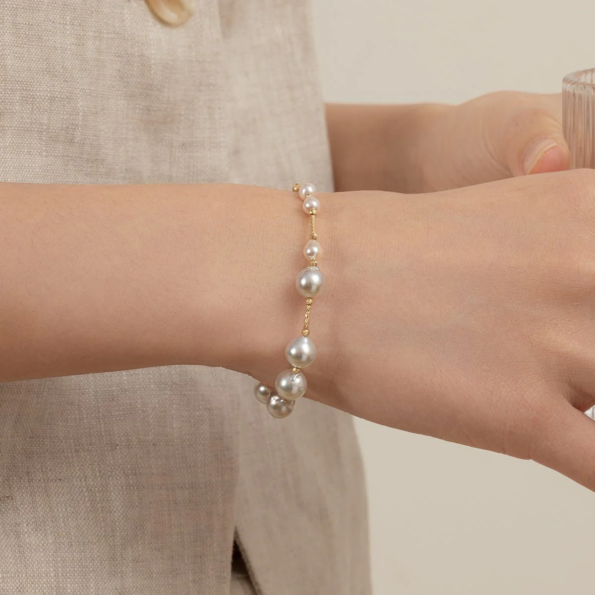 Baroque Akoya Pearl Gold Vermeil Multi-Color Station Bracelet in 925 Sterling Silver - Image 2