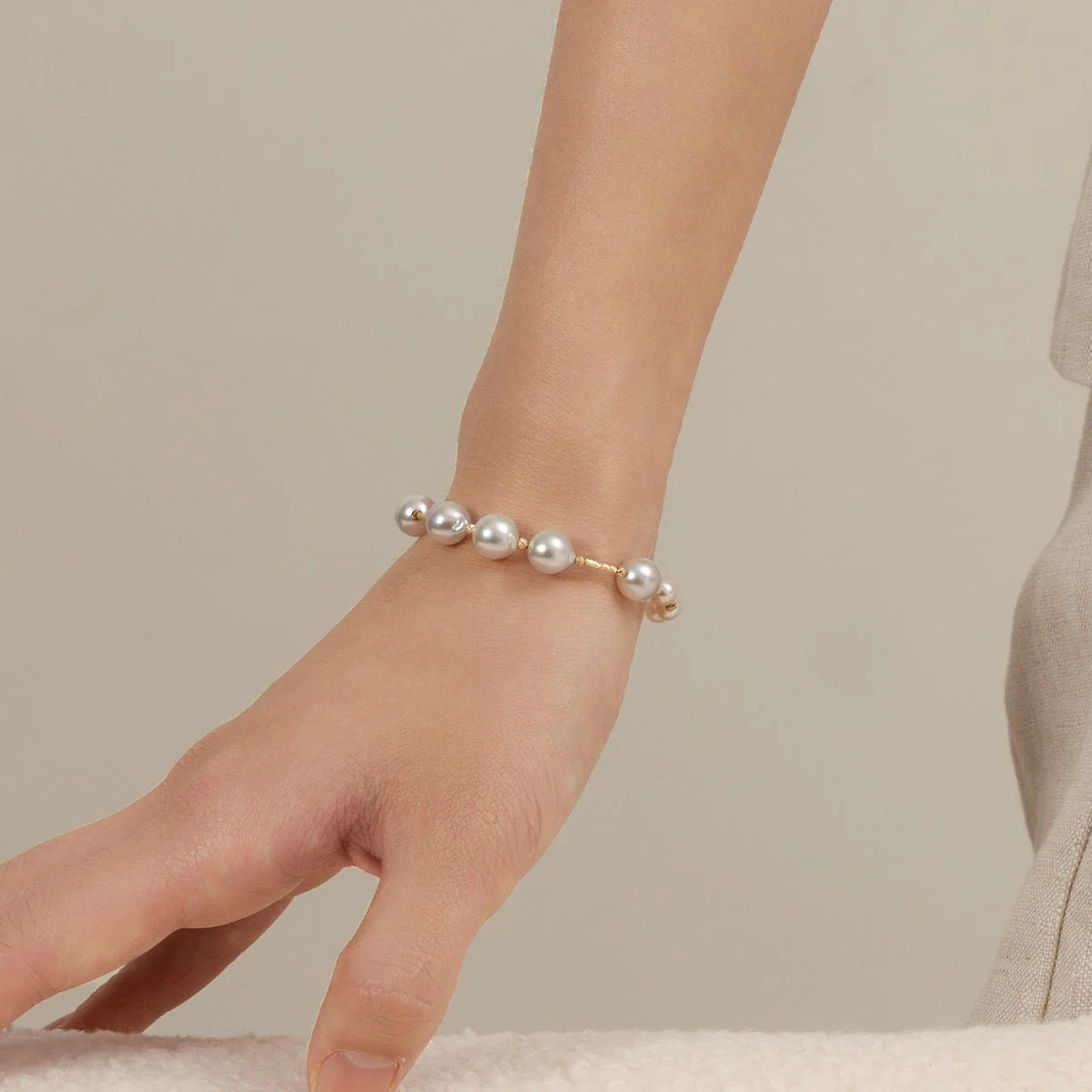 Baroque Akoya Pearl Gold Vermeil Multi-Color Station Bracelet in 925 Sterling Silver - Image 7