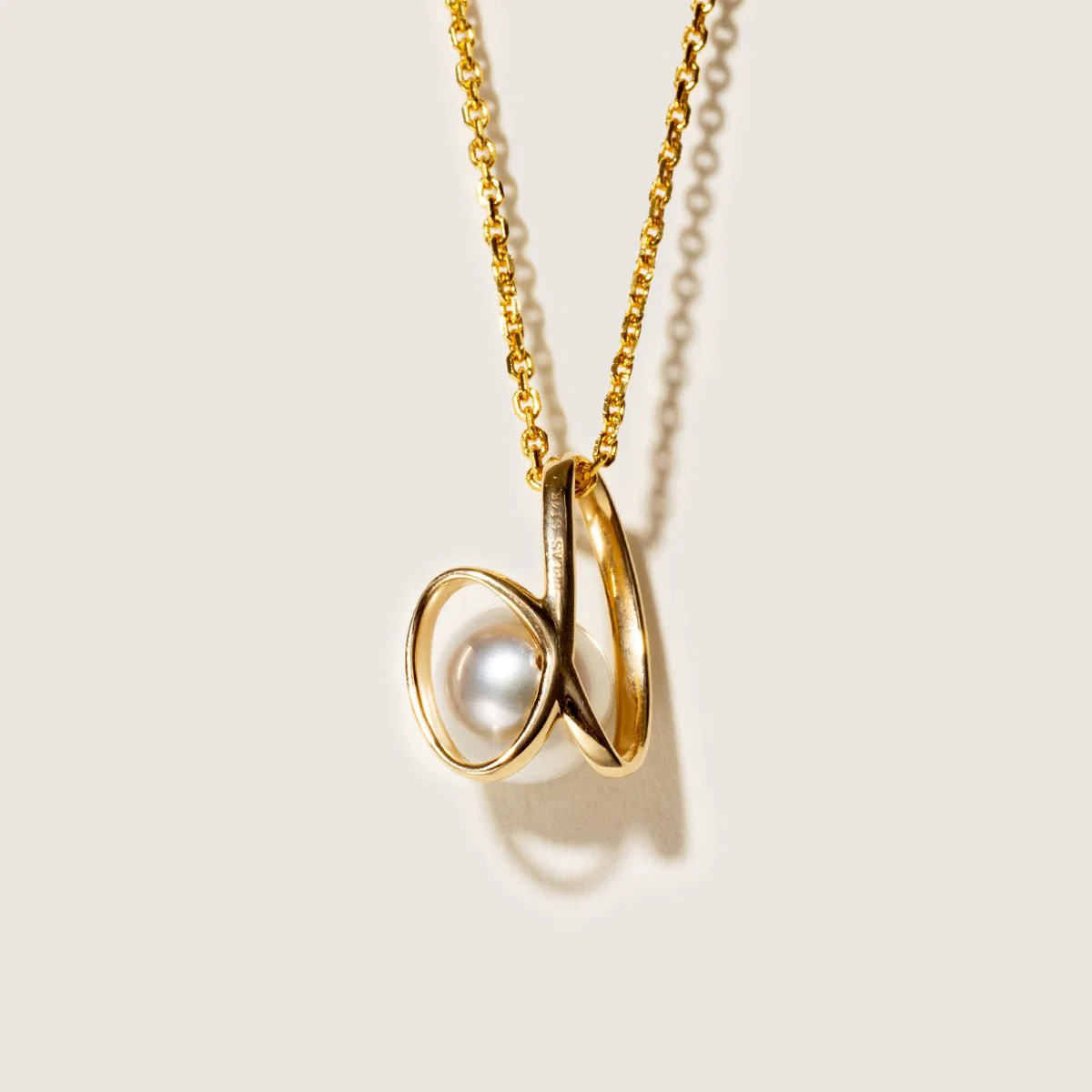 Freshwater Pearl 14K Gold Ribbon H Pendant Necklace - Image 3