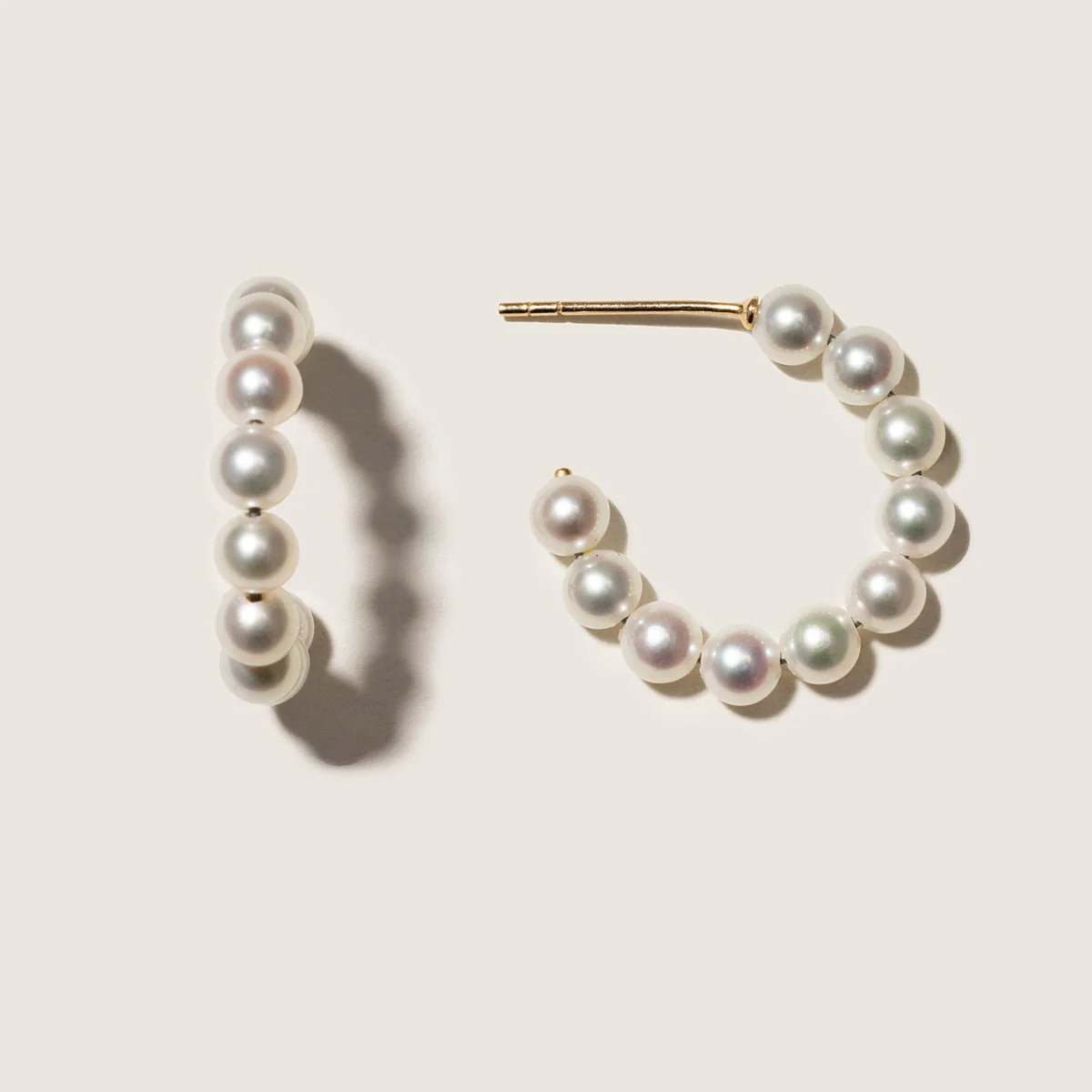Freshwater Pearl Gold Vermeil Glance Back Circle Earrings in 925 Sterling Silver - Image 3