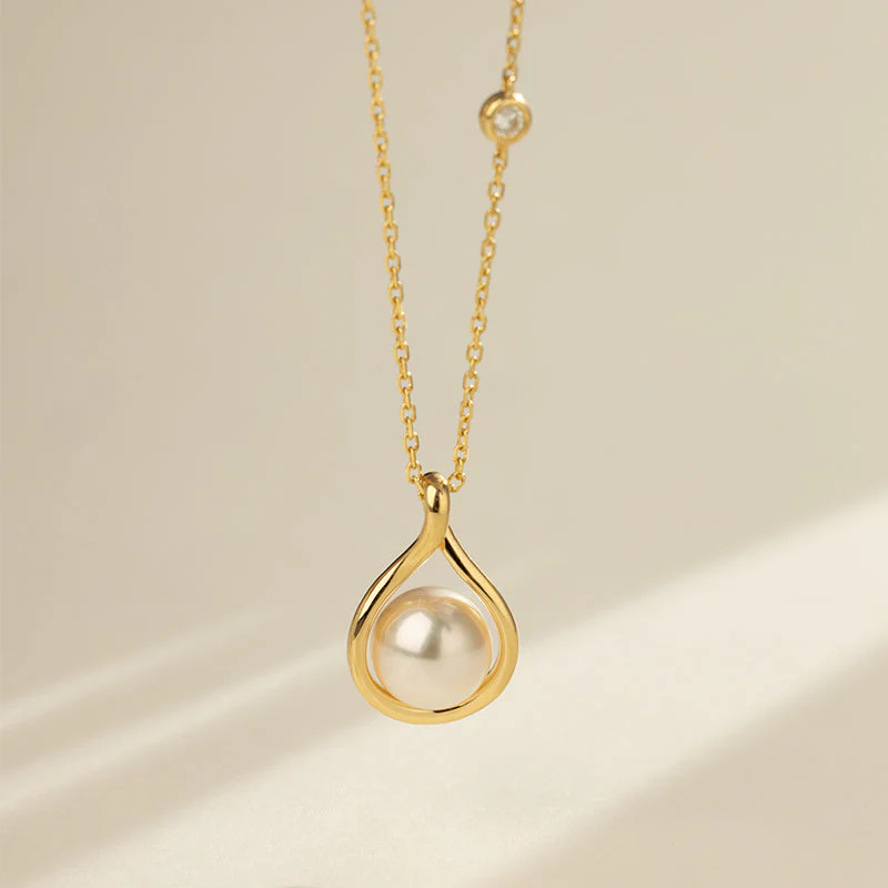 Freshwater Pearl Gold Vermeil Teardrop Pendant Necklace in 925 Sterling Silver - Image 3