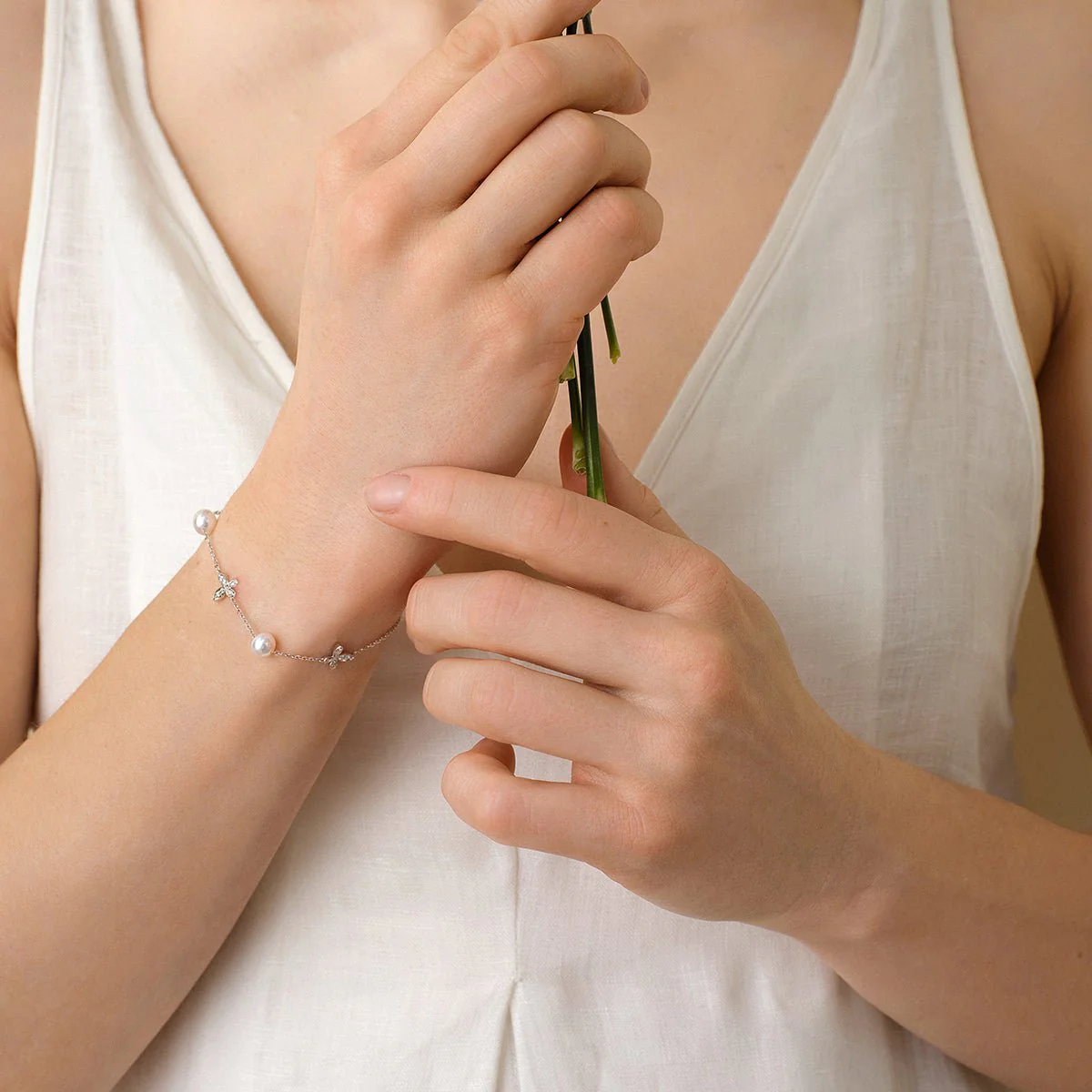 Freshwater Pearl Lab-grown Diamond Petite Butterfly Wrap Bracelet in 925 Sterling Silver - Image 3