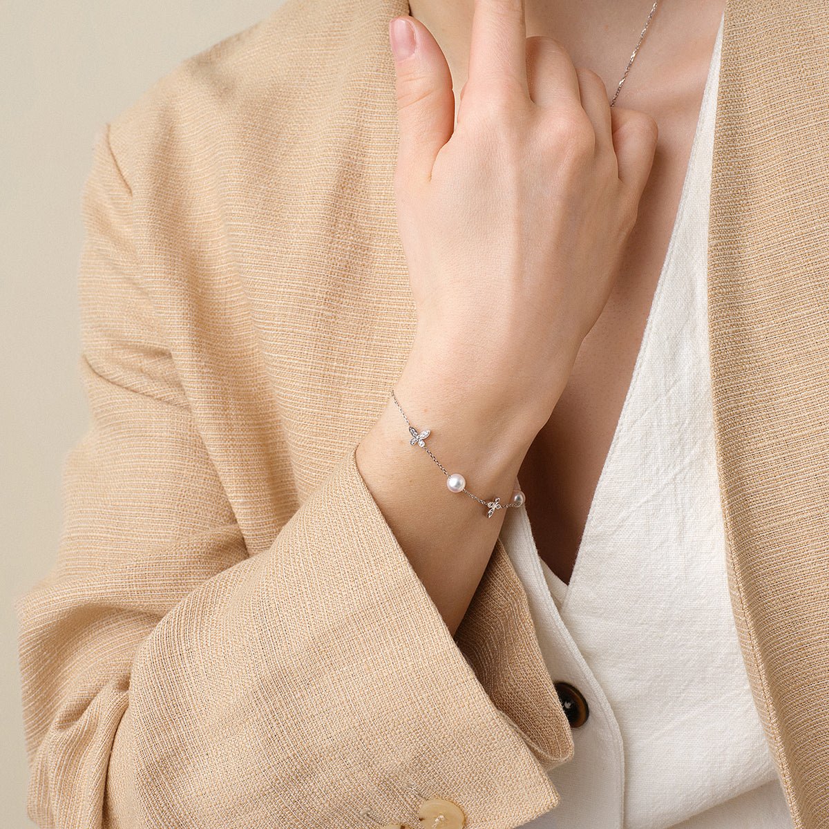 Freshwater Pearl Lab-grown Diamond Petite Butterfly Wrap Bracelet in 925 Sterling Silver - Image 5