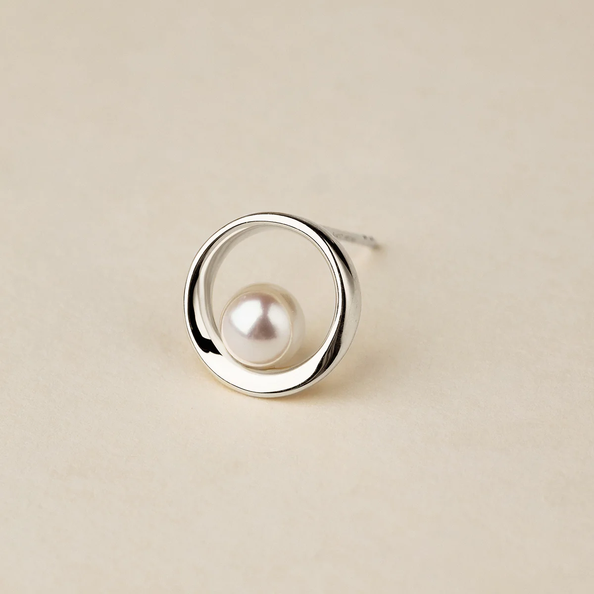 Freshwater Pearl Open Circle Orbit Stud Earrings in 925 Sterling Silver - Image 5
