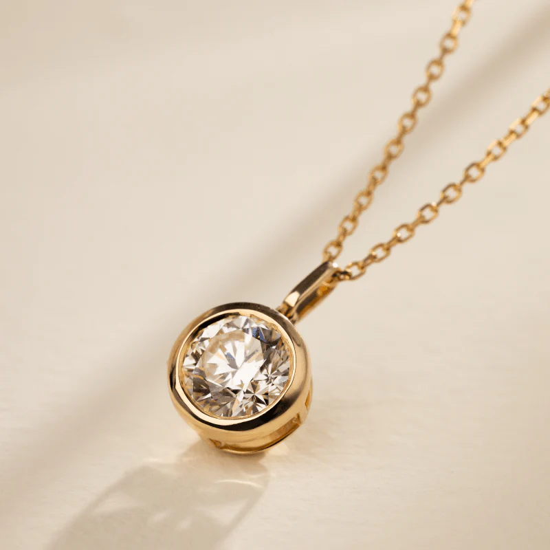 Lab-Grown Diamond Gold Vermeil Bezel Pendant Necklace in 925 Sterling Silver - Image 3