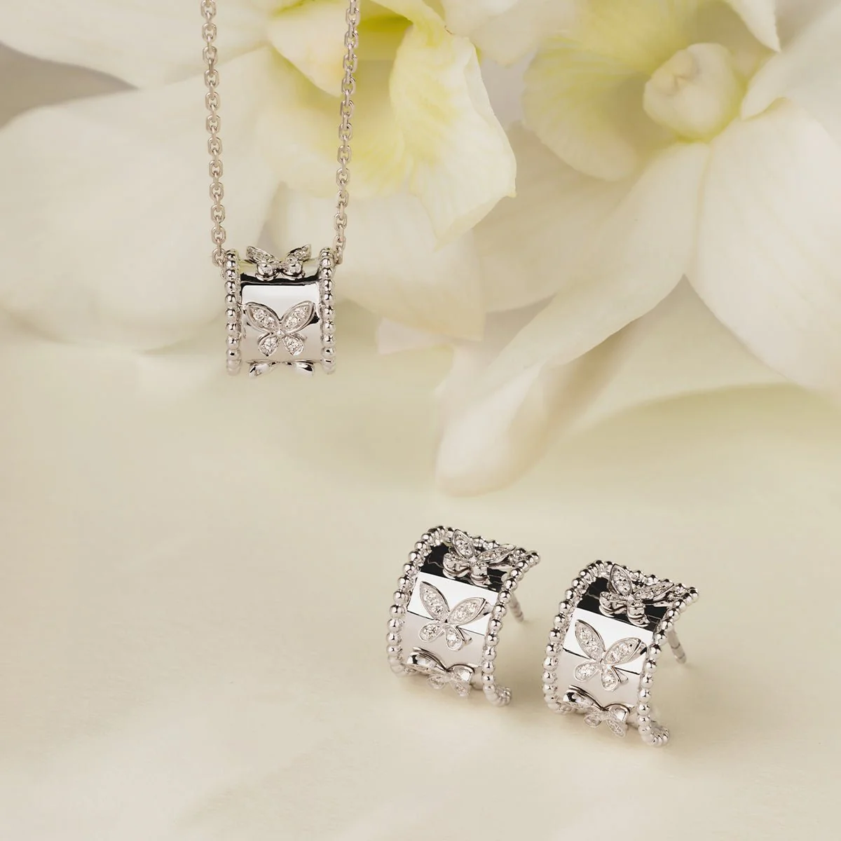 Lab-Grown Diamond Kaleidoscope Butterfly Pendant Necklace in 925 Sterling Silver - Image 3