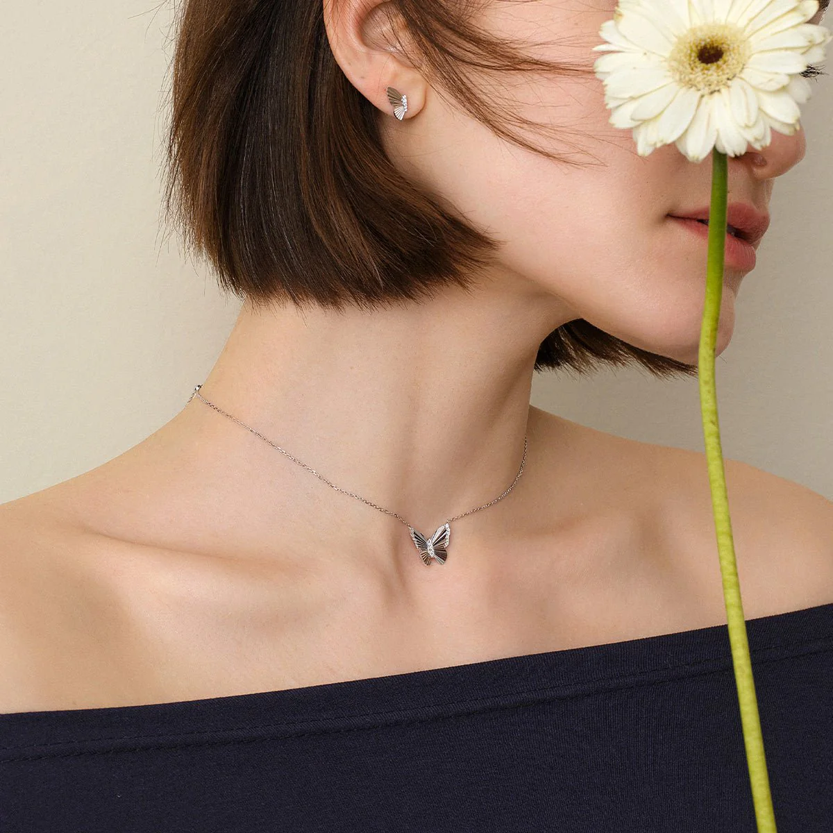 Mother of Pearl 18K Gold Diamond Radiant Cut Design Butterfly Necklace - Image 10
