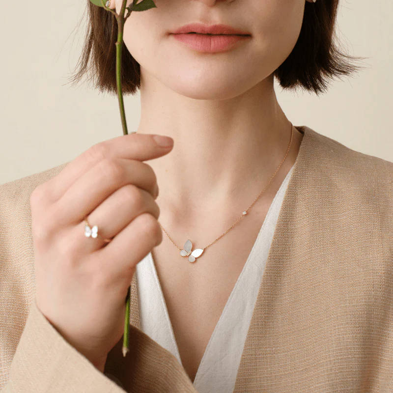 Mother-of-Pearl Gold Vermeil Butterfly Necklace in 925 Sterling Silver - Image 6