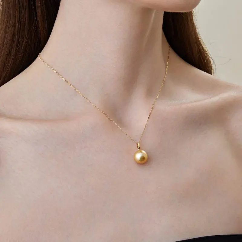 Saltwater Pearl 18K Gold Classic Buckle Pendant Necklace - Image 9